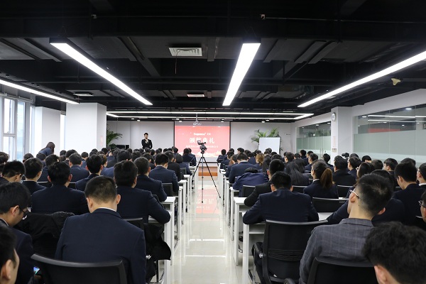 2019年，聯(lián)測(cè)“新征程，大未來(lái)”年終盛典